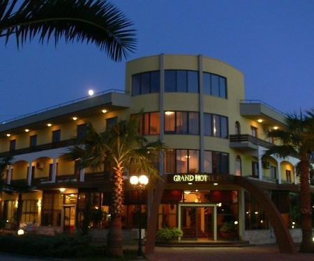 Grand Pameba Hotel Škalngur Екстериор снимка